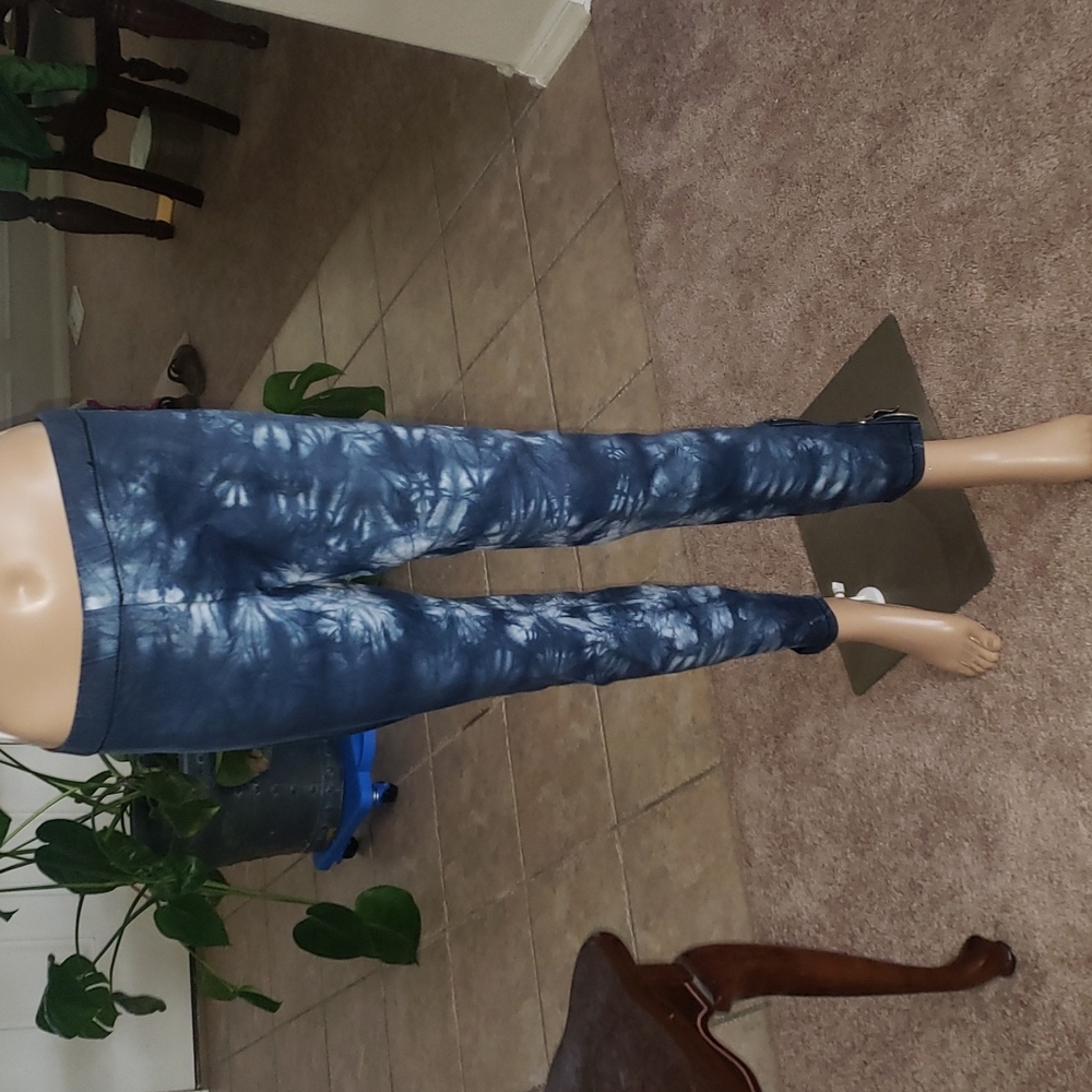 First Kiss 5 groovy tie dye jegging zipper ankles